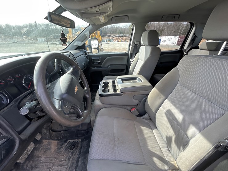 2018-chevrolet-2500-image-62