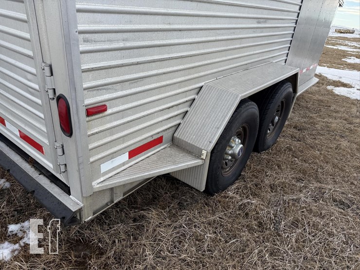 2001-featherlite-16-ft-image-9