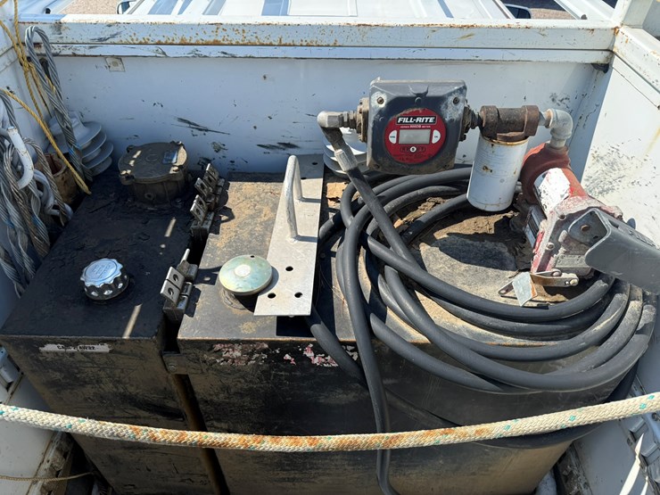 #2049-•-2015-ram-5500-heavy-duty-service-truck-image-18