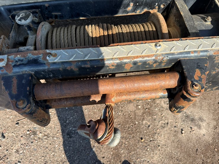 2012-ford-f550-xl-image-11