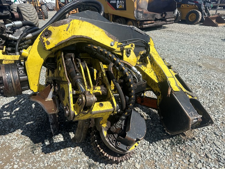 2011-deere-1270e-image-57