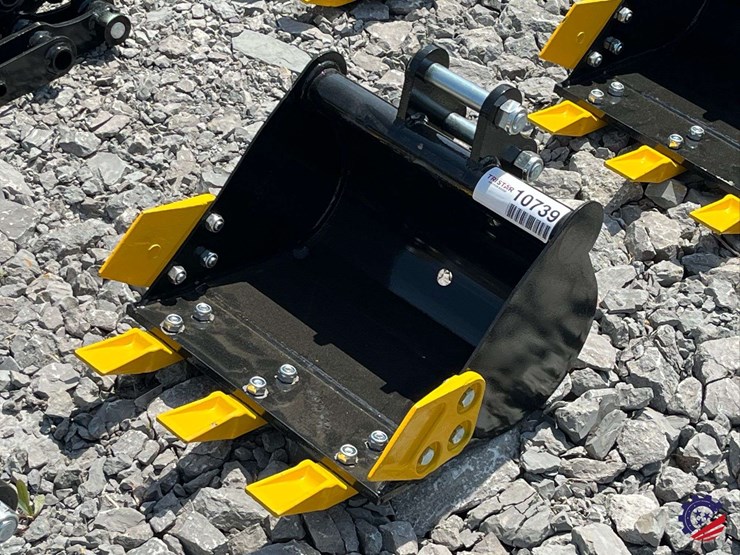 unused-2026-ce-16"-toothed-bucket-image-1