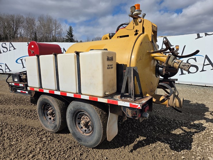 2019-massey-ferguson-8-image-3