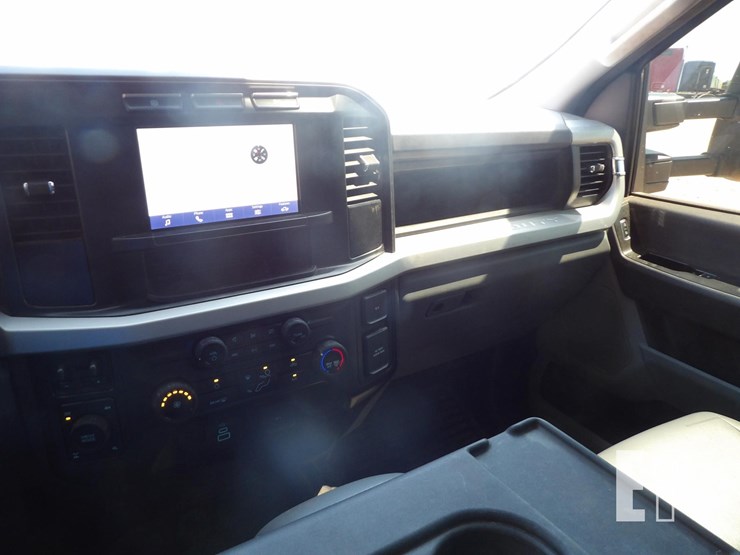 2023-ford-f350-image-15