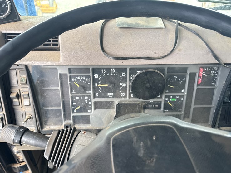 1999-international-4900-image-38