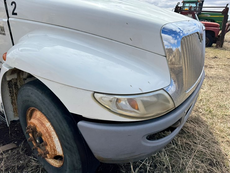 2007-international-durastar-4200-image-13