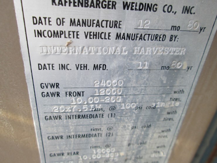 1981-international-s1800-image-40