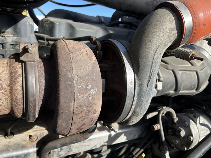 2003-massey-ferguson-8-image-49