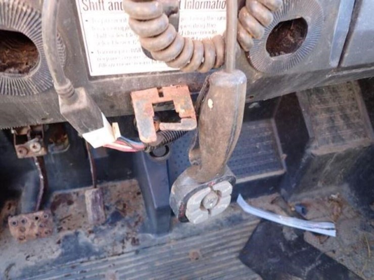 2015-pioneer-4x4-image-17