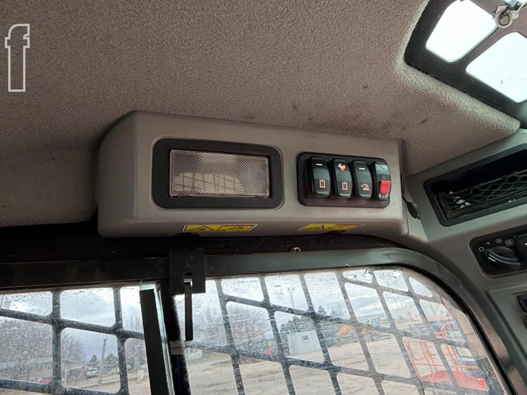 2021-caterpillar-299d3-xe-image-10