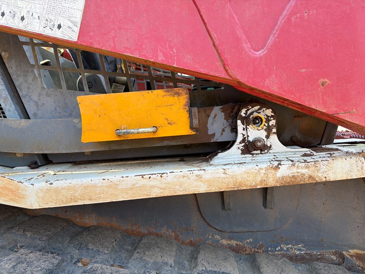 2016-takeuchi-tl10v2-image-34