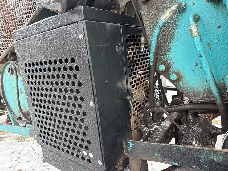 massey-ferguson-8-image-22