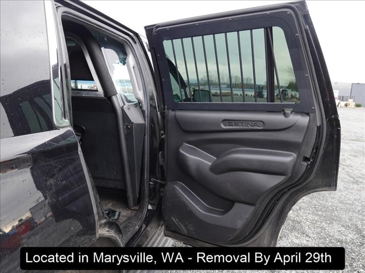 2016-chevrolet-tahoe-image-27