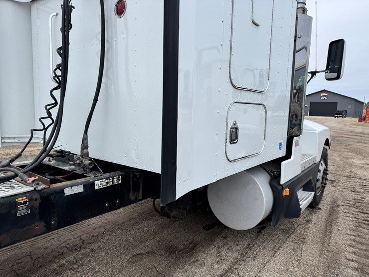 1995-kenworth-t600-image-28