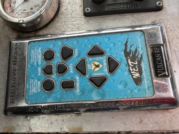 2008-peterbilt-335-image-28