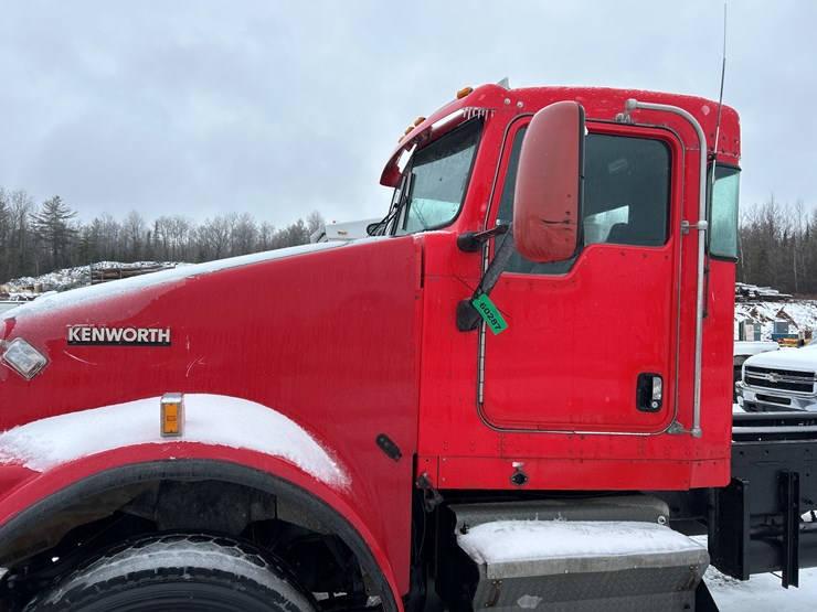 2007-kenworth-w900-image-12