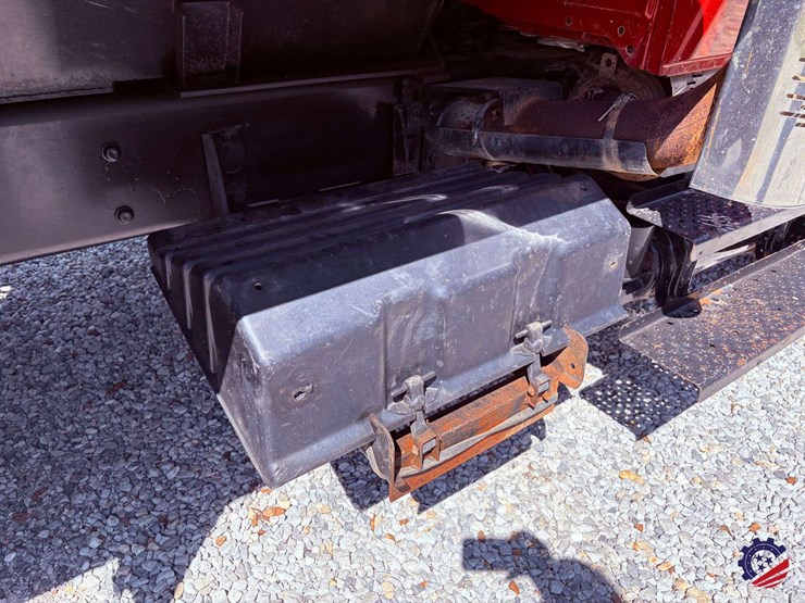 2007-international-7400-image-25