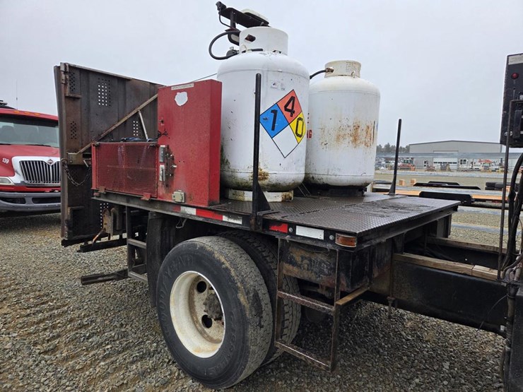 2013-international-durastar-4300-image-32