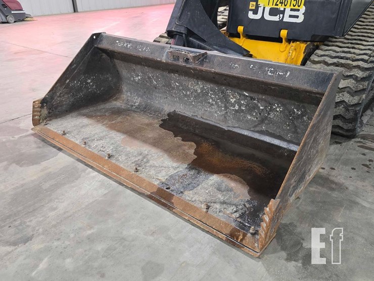 2021-jcb-3ts-8t-image-9