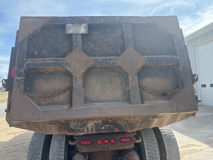 1999-sterling-l9513-image-52