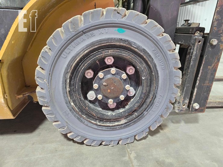 2021-caterpillar-gp25n-image-24