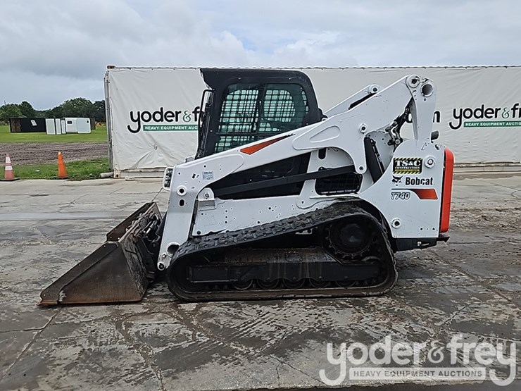 2019-bobcat-t740-image-2