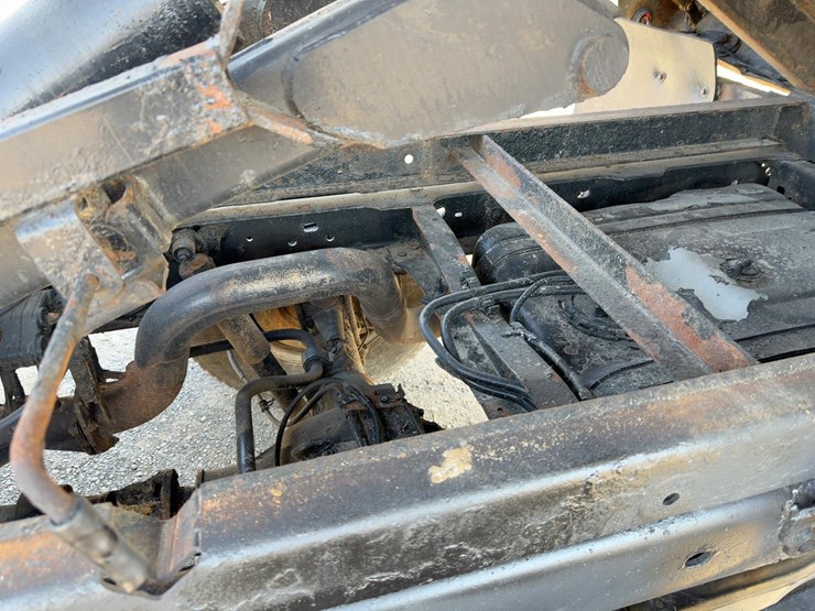 2015-ford-f350-xl-image-15