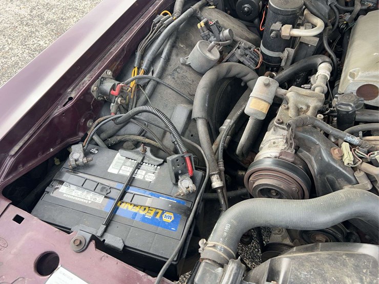 1989-lincoln-town-car-image-87