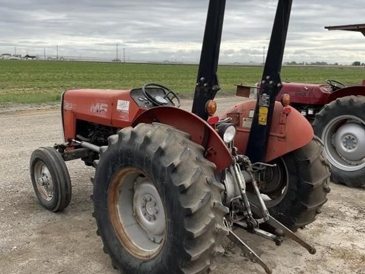 massey-ferguson-230-image-5