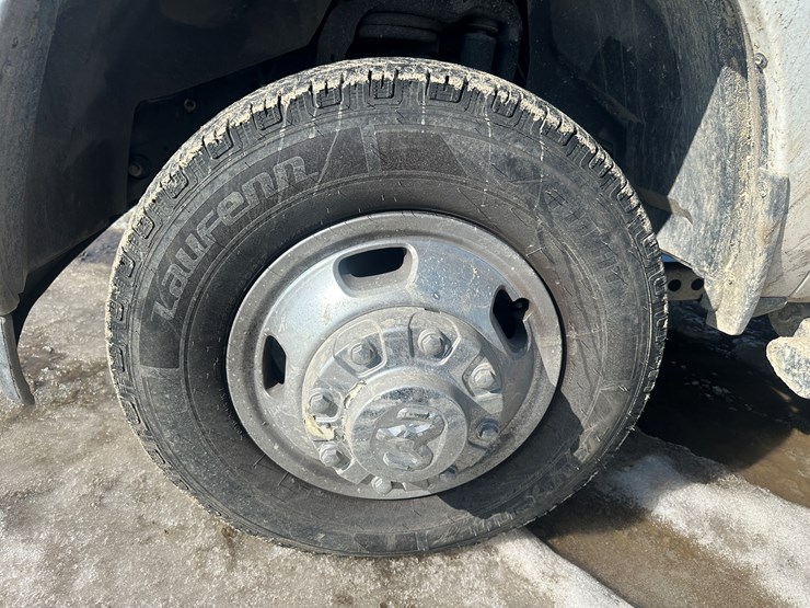 2020-dodge-3500-image-67