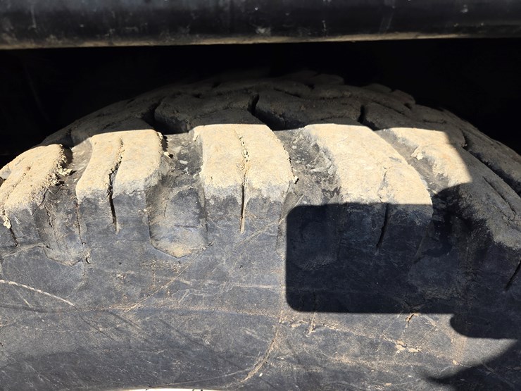 massey-ferguson-8-image-61