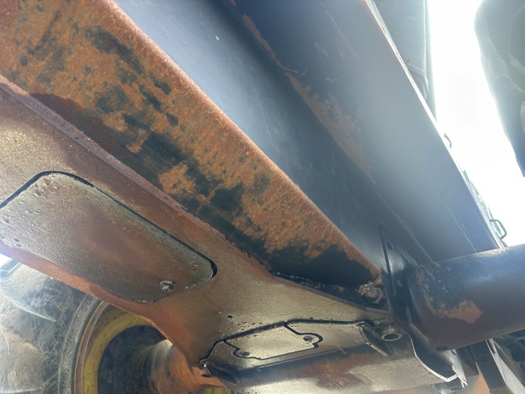 deere-1110e-image-105