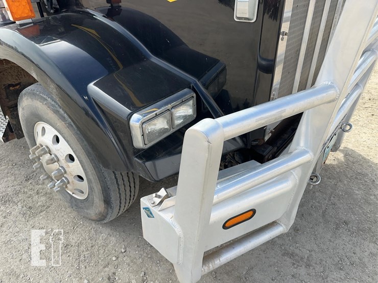 2005-kenworth-t800-image-36