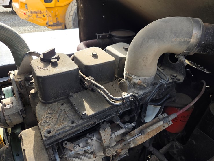 massey-ferguson-8-image-34