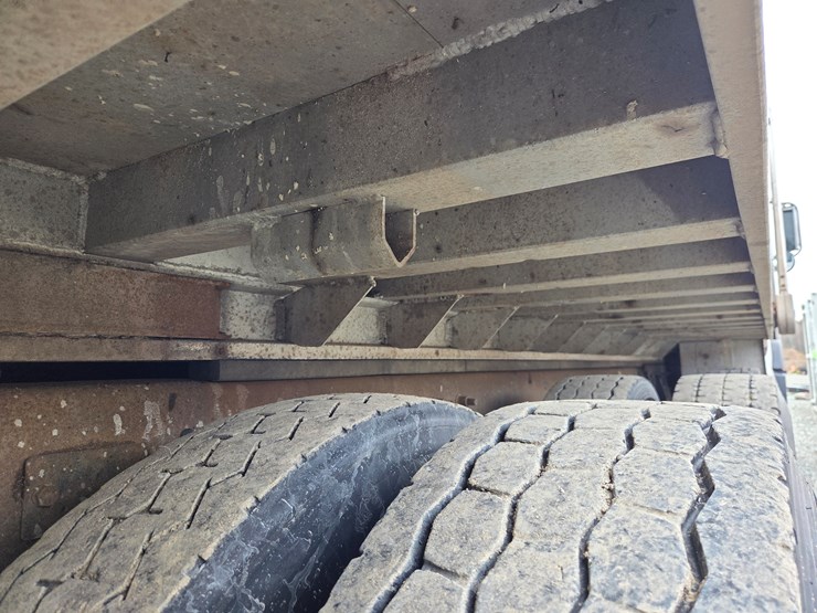 2006-massey-ferguson-8-image-33