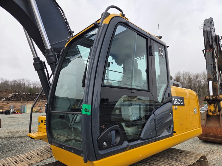 deere-160g-lc-image-46