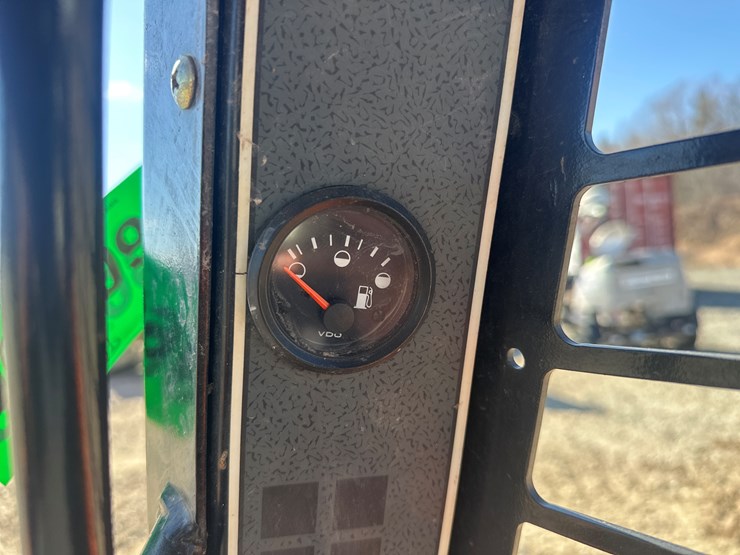 2020-gehl-rt105-image-40