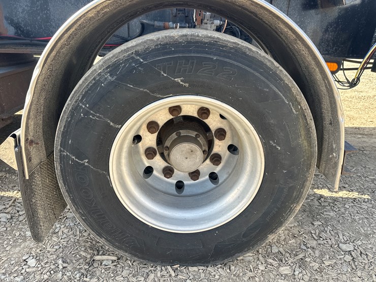 2010-massey-ferguson-8-image-77