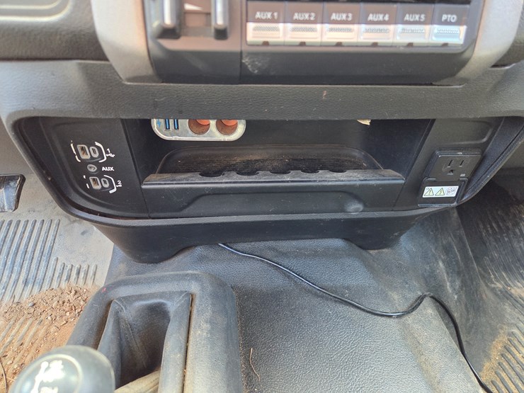 2019-dodge-3500hd-image-50