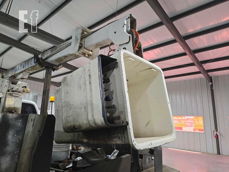 1999-ford-f450-image-21