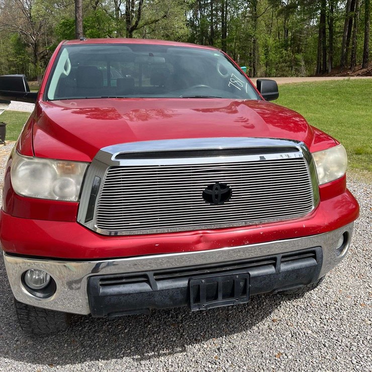 2012 TOYOTA TUNDRA