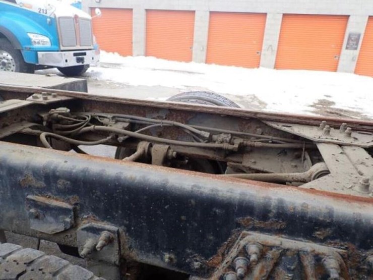 2003-mack-cv713-granite-tri/a-dump-truck-1m2ag10c4-image-13