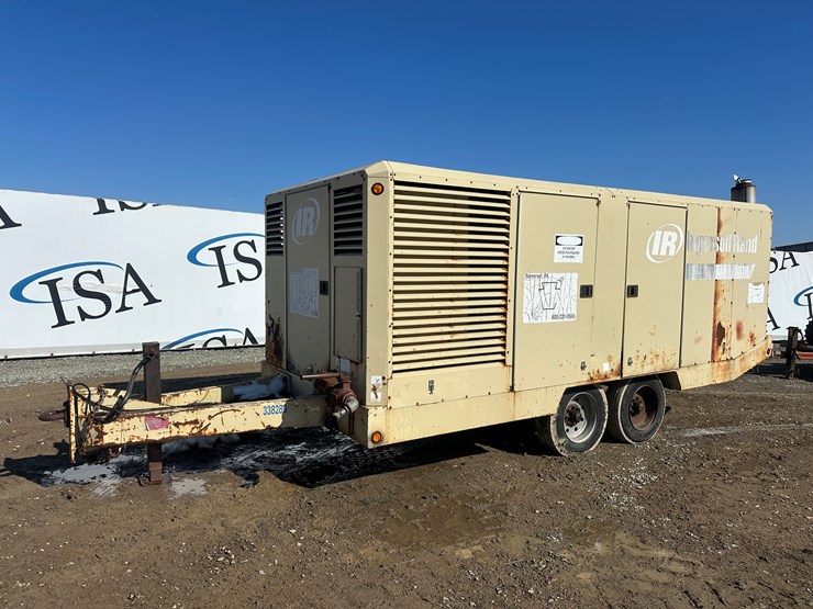 #60115-•-ingersoll-rand-1070-towable-air-compressor-image-1