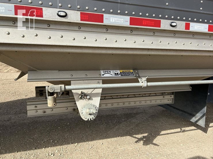 2025-wilson-grain-trailer-image-57