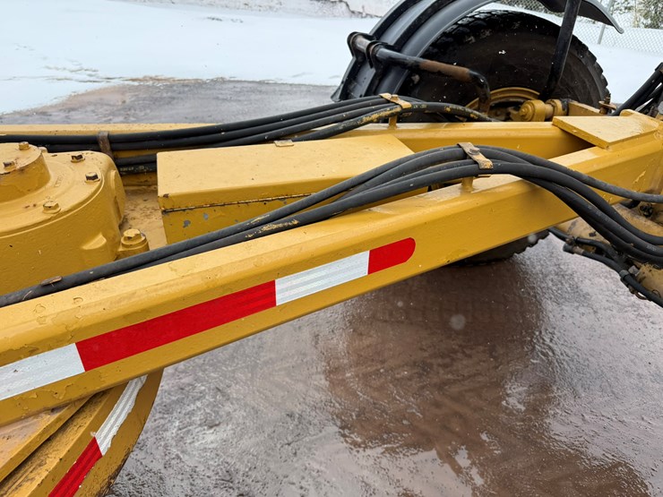 caterpillar-160m-image-88