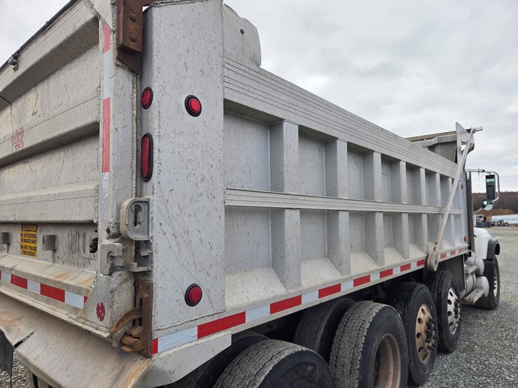 2006-massey-ferguson-8-image-22