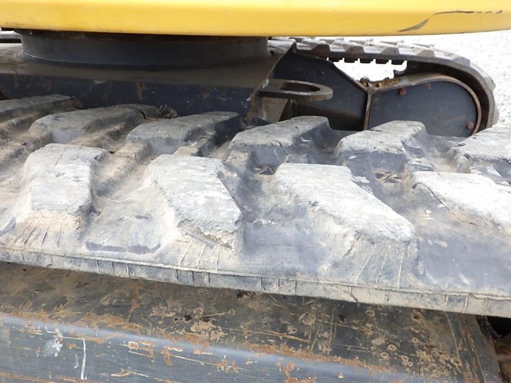 2020-deere-26g-image-36