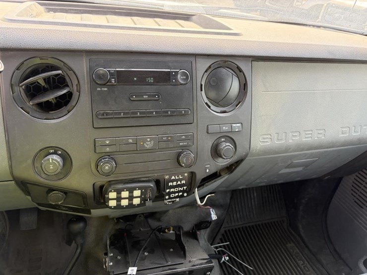 2011-ford-f250-image-16