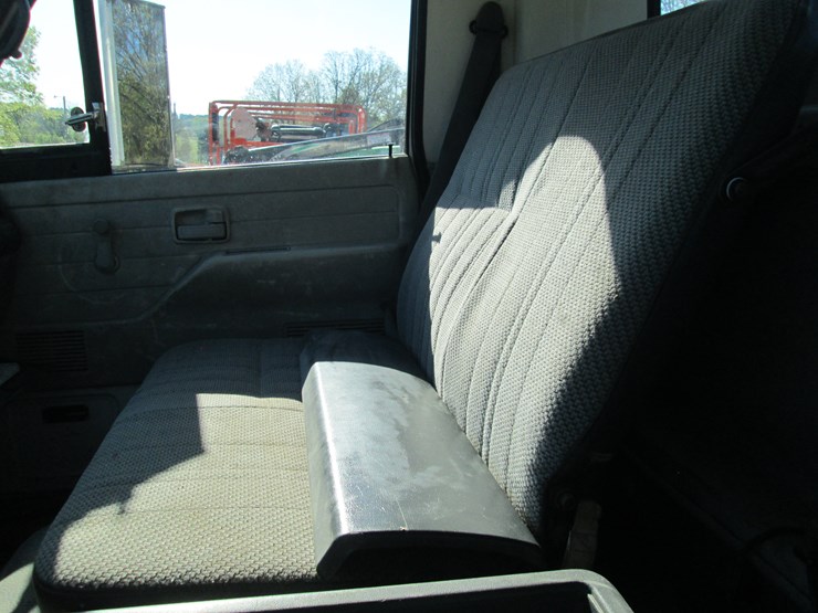 1994-chevrolet-w4-image-23