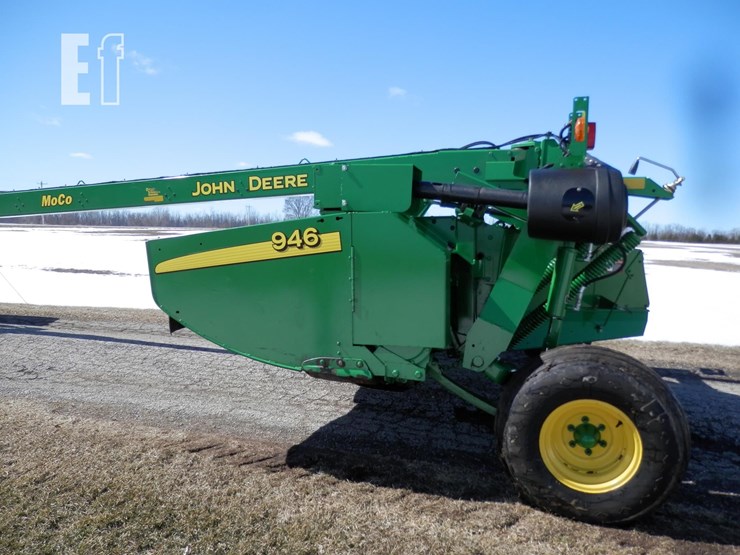 2012-john-deere-946-image-3